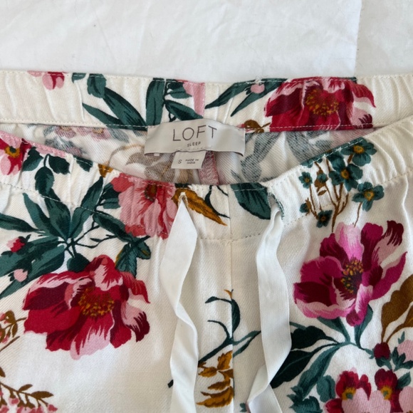 💕🌿🌺 LOFT White and Pink Floral Pajamas Size Small 💕🌿🌺 - Picture 13 of 14